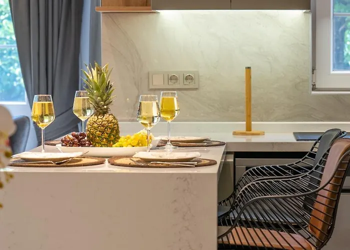 Merkezde Jakuzili Lueks - Ocekhomes Meva Apartmán