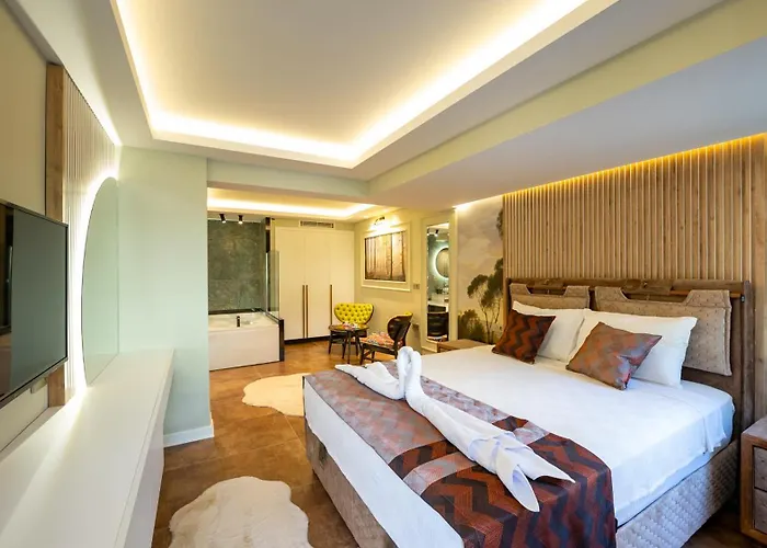 Apartmán Merkezde Jakuzili Lueks - Ocekhomes Meva Fethiye
