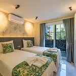 Merkezde Jakuzili Lueks - Ocekhomes Meva * Fethiye