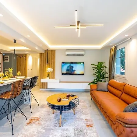 Merkezde Jakuzili Lueks - Ocekhomes Meva 费特希耶