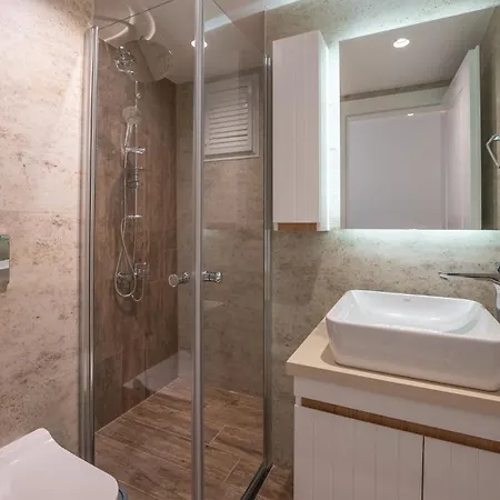 Merkezde Jakuzili Lueks - Ocekhomes Meva Apartament *