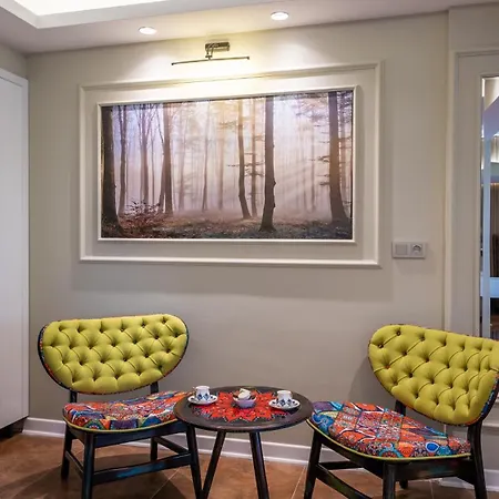 Lägenhet Merkezde Jakuzili Lueks - Ocekhomes Meva Fethiye