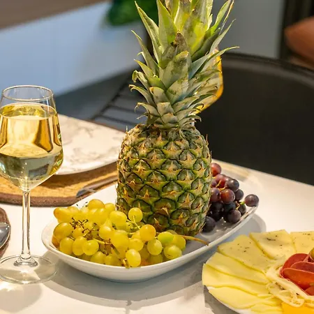 Merkezde Jakuzili Lueks - Ocekhomes Meva Apartment *