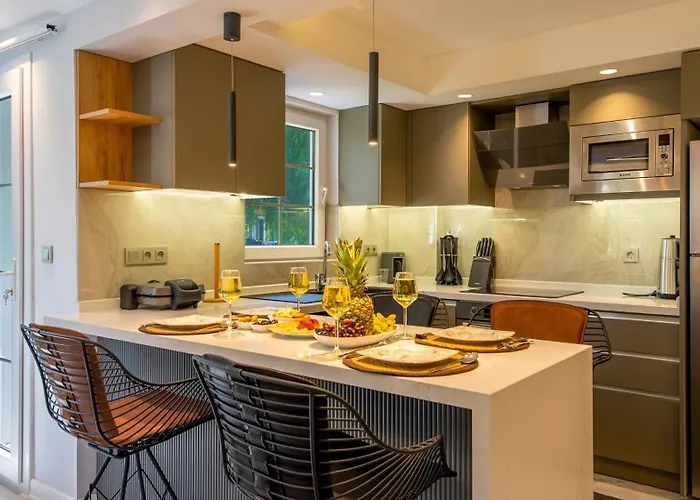 Merkezde Jakuzili Lueks - Ocekhomes Meva Fethiye