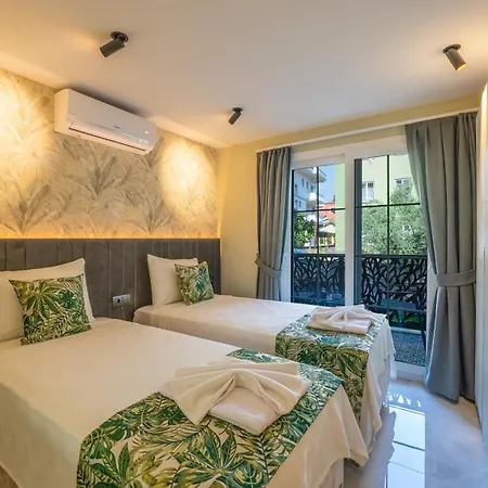 Merkezde Jakuzili Lueks - Ocekhomes Meva * Fethiye